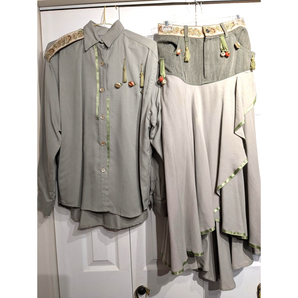 Vintage Vera Crutina Shirt Skirt Set Womens S(8) Green Floral Tassel Embellished